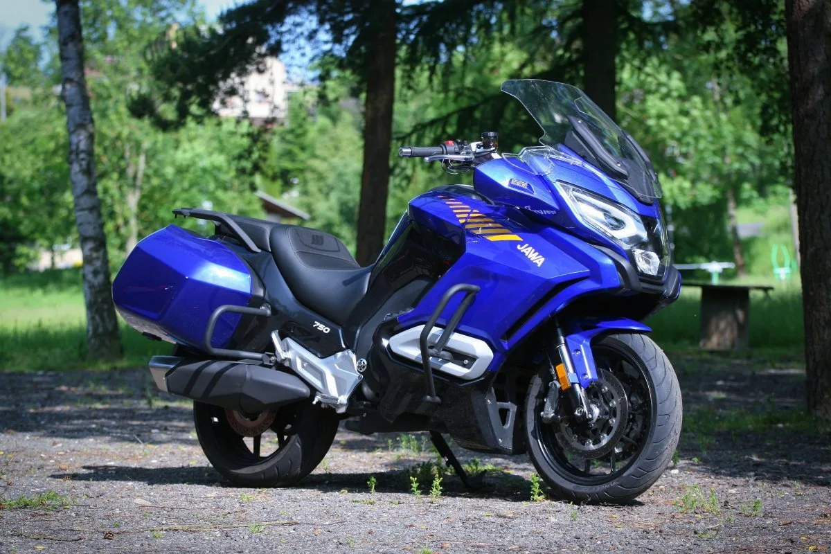 JD 750 TOURING